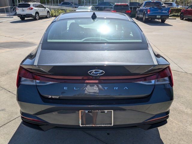 2022 Hyundai Elantra SEL