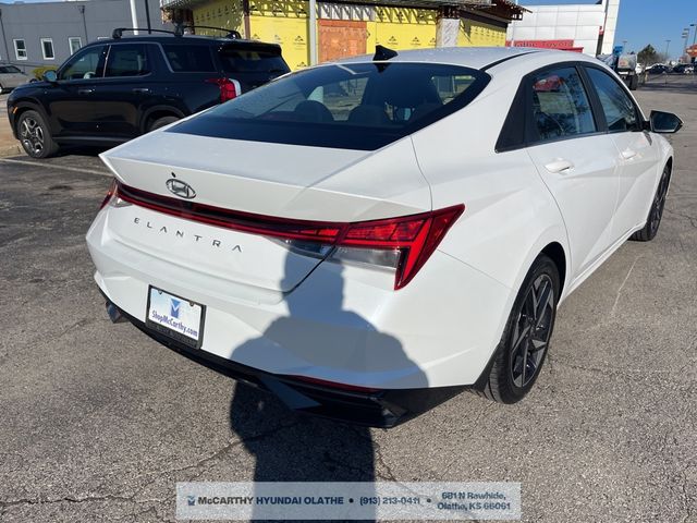 2022 Hyundai Elantra SEL