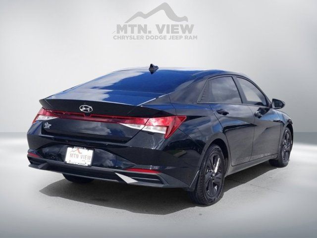 2022 Hyundai Elantra SEL