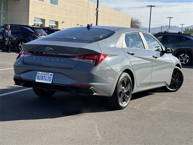 2022 Hyundai Elantra SEL