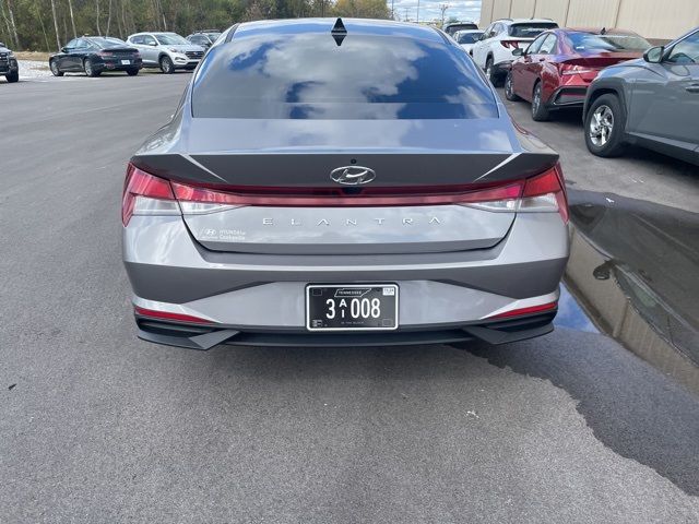 2022 Hyundai Elantra SEL