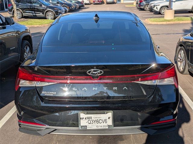 2022 Hyundai Elantra SEL