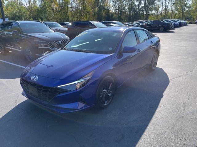 2022 Hyundai Elantra SEL