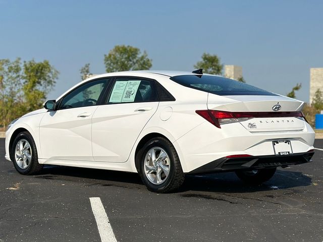 2022 Hyundai Elantra Essential