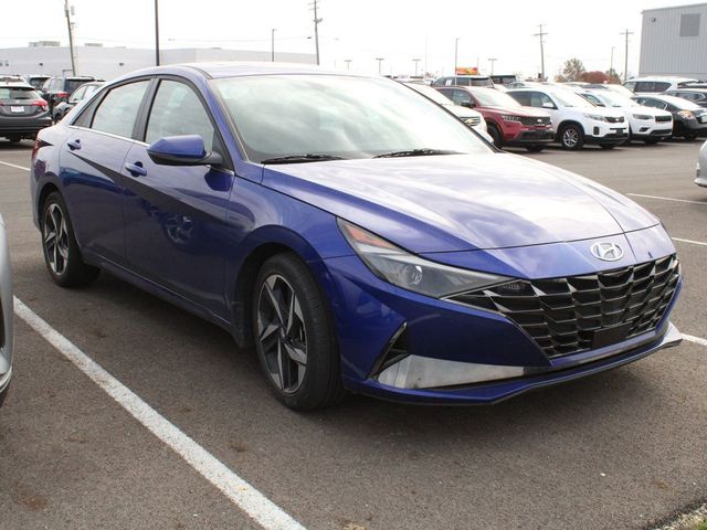 2022 Hyundai Elantra SEL