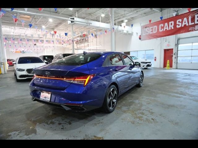 2022 Hyundai Elantra SEL