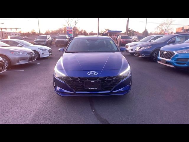 2022 Hyundai Elantra SEL