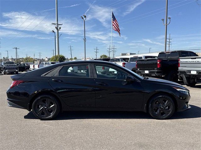 2022 Hyundai Elantra Hybrid Blue