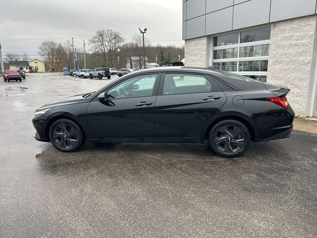 2022 Hyundai Elantra Hybrid Blue