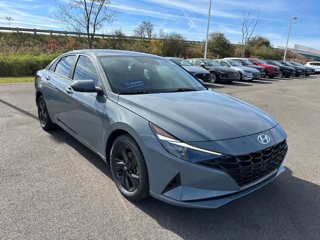 2022 Hyundai Elantra Hybrid Blue