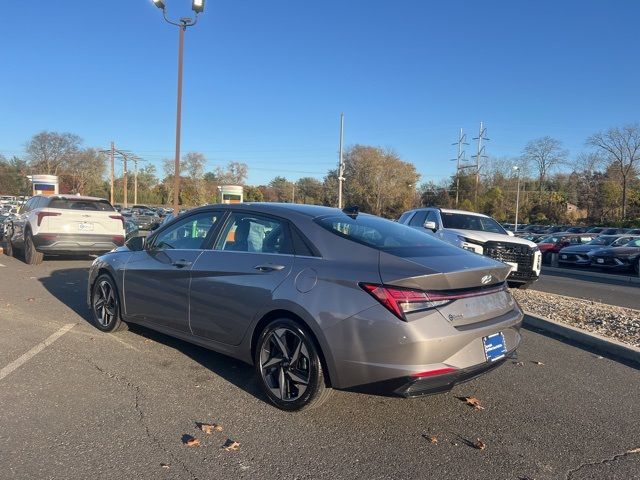 2022 Hyundai Elantra Hybrid Limited