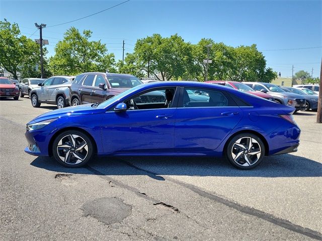 2022 Hyundai Elantra Hybrid Limited