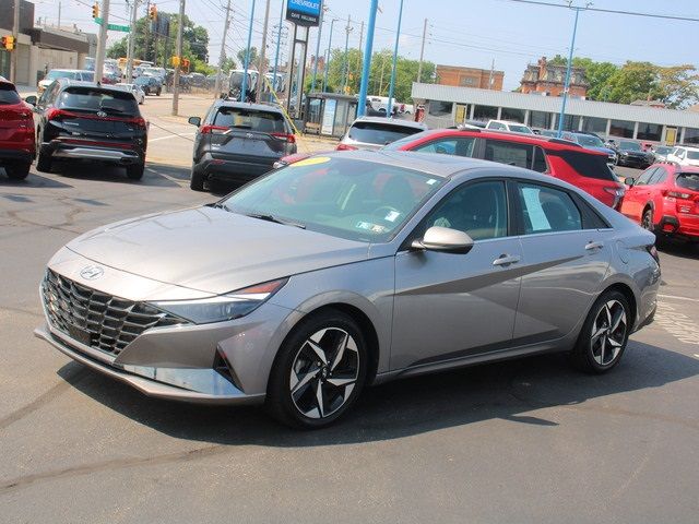 2022 Hyundai Elantra Hybrid Limited