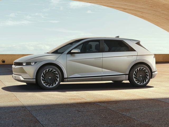 2022 Hyundai IONIQ 5 SE