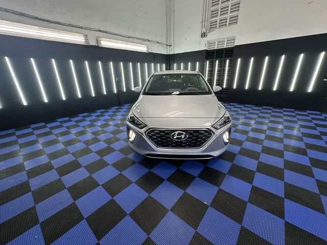 2022 Hyundai Ioniq Hybrid SE