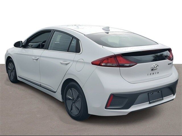 2022 Hyundai Ioniq Hybrid SE