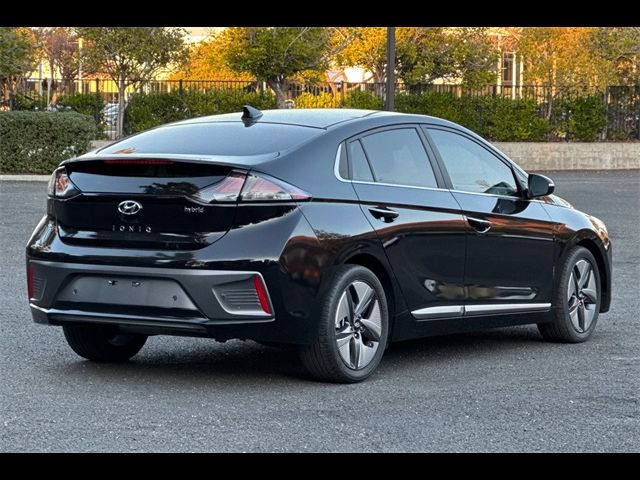 2022 Hyundai Ioniq Hybrid Limited