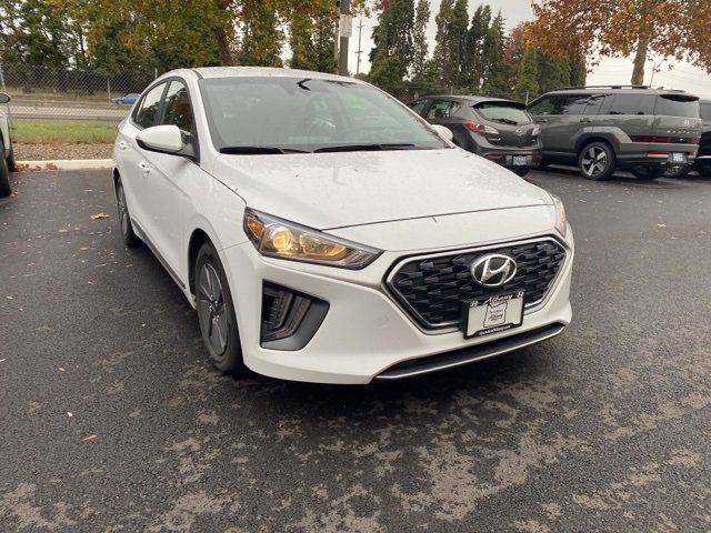 2022 Hyundai Ioniq Hybrid SE