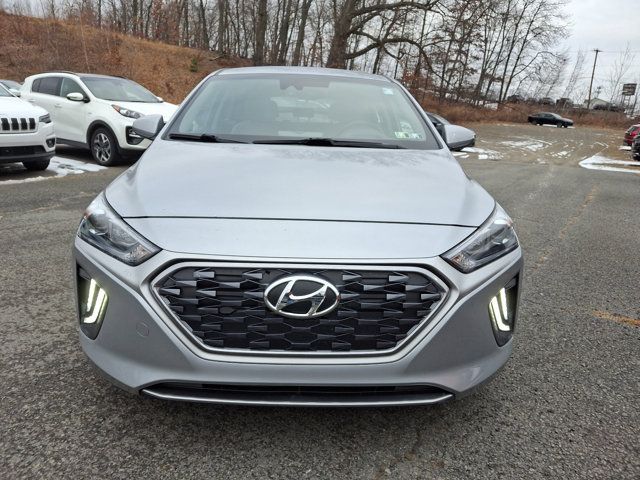 2022 Hyundai Ioniq Hybrid SE