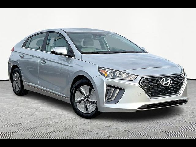 2022 Hyundai Ioniq Hybrid SE