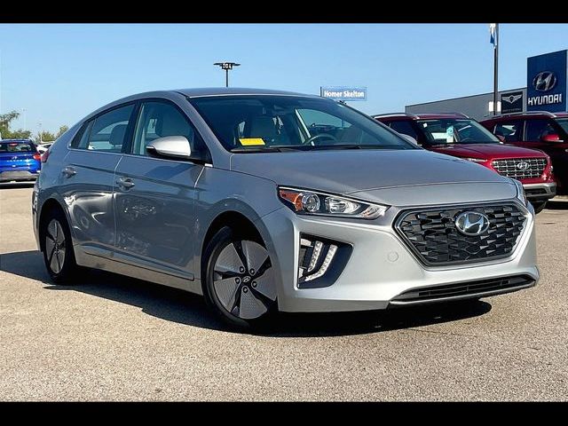 2022 Hyundai Ioniq Hybrid SE