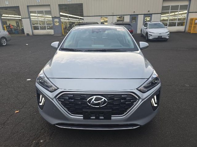 2022 Hyundai Ioniq Hybrid SE