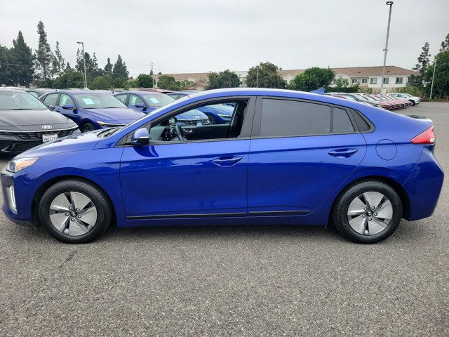 2022 Hyundai Ioniq Hybrid SE