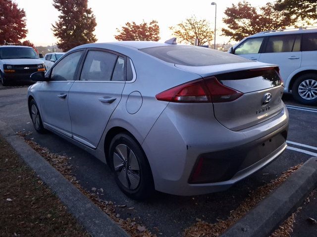 2022 Hyundai Ioniq Hybrid SE