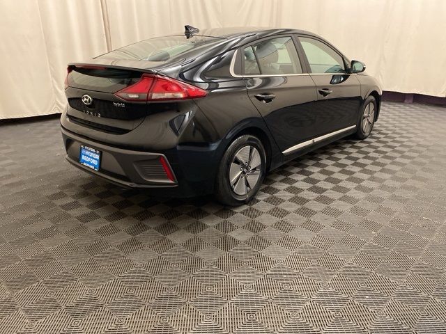 2022 Hyundai Ioniq Hybrid SE