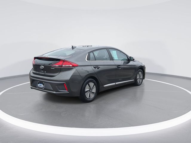 2022 Hyundai Ioniq Hybrid SE