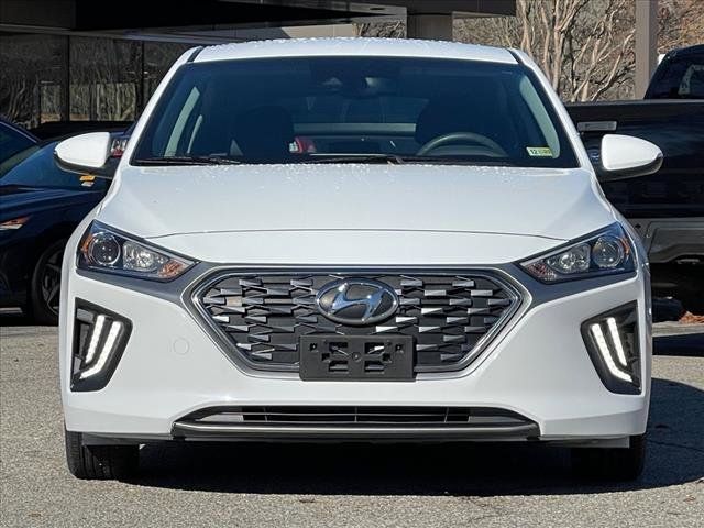 2022 Hyundai Ioniq Hybrid SE