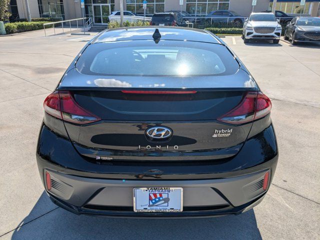 2022 Hyundai Ioniq Hybrid SE