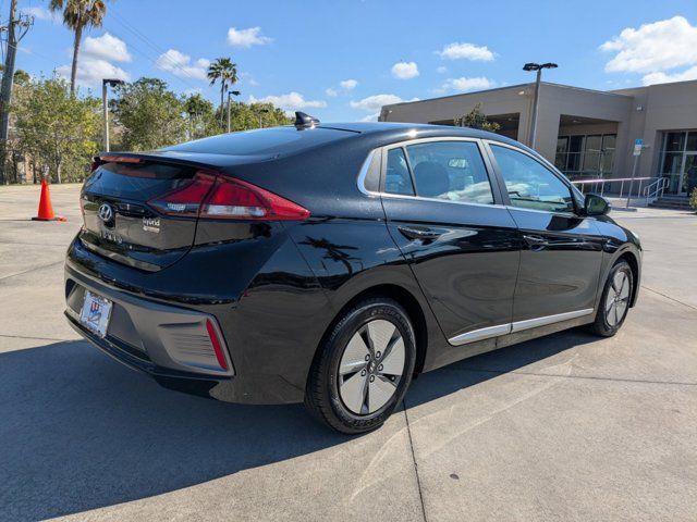 2022 Hyundai Ioniq Hybrid SE