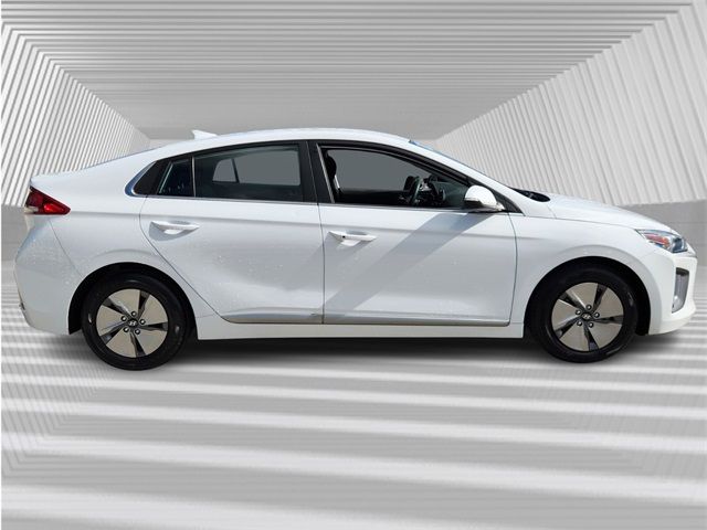 2022 Hyundai Ioniq Hybrid SE