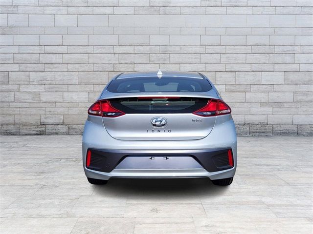 2022 Hyundai Ioniq Hybrid SE