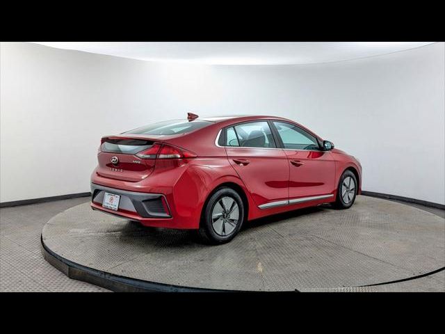 2022 Hyundai Ioniq Hybrid SE