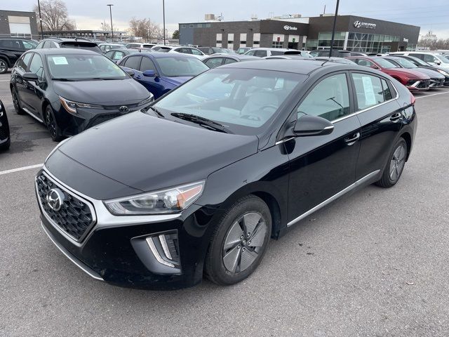 2022 Hyundai Ioniq Hybrid SE