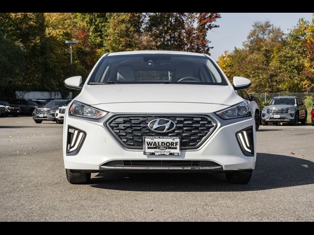 2022 Hyundai Ioniq Hybrid SE