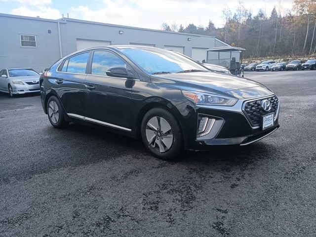 2022 Hyundai Ioniq Hybrid SE