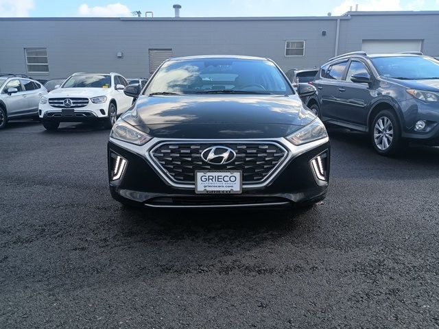 2022 Hyundai Ioniq Hybrid SE