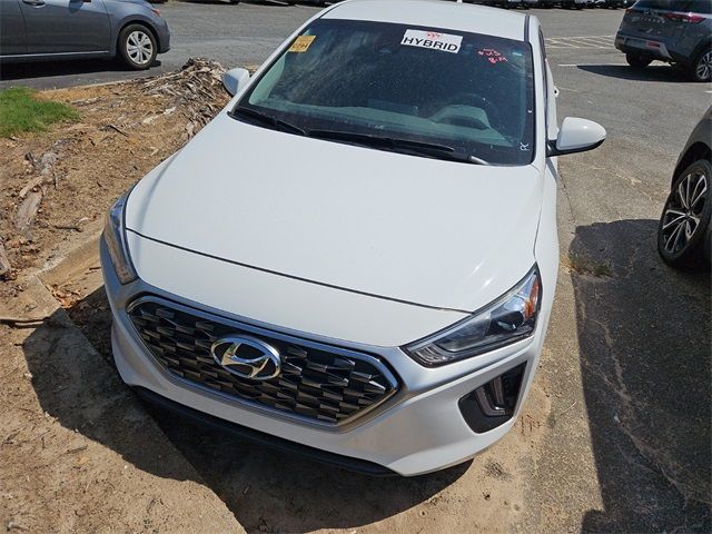 2022 Hyundai Ioniq Hybrid SE