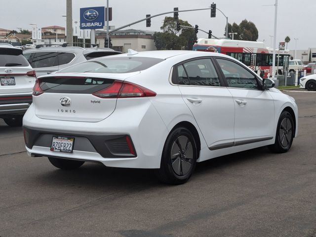 2022 Hyundai Ioniq Hybrid SE