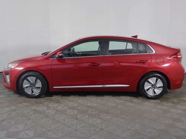 2022 Hyundai Ioniq Hybrid SE