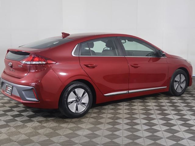 2022 Hyundai Ioniq Hybrid SE