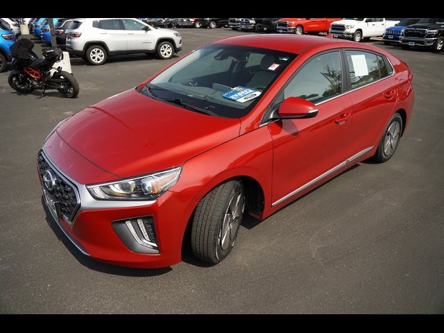 2022 Hyundai Ioniq Hybrid SE