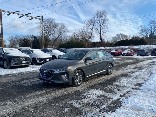 2022 Hyundai Ioniq Plug-in Hybrid Limited