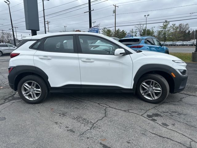 2022 Hyundai Kona SE