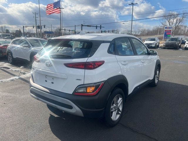 2022 Hyundai Kona SE