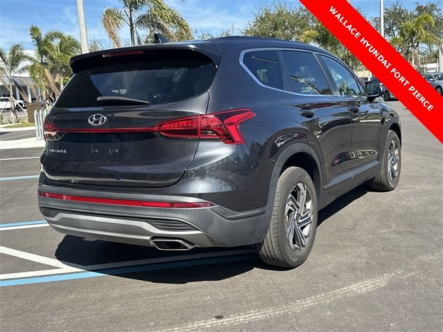 2022 Hyundai Santa Fe SE