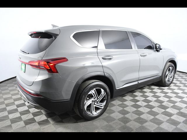 2022 Hyundai Santa Fe SE